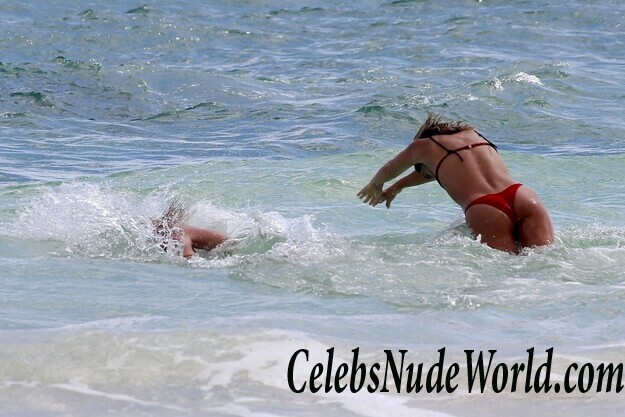 Ashley Hart Sexy 48004