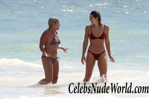 Ashley Hart Sexy 48041