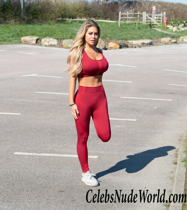 Bianca Gascoigne Cleavage 48094