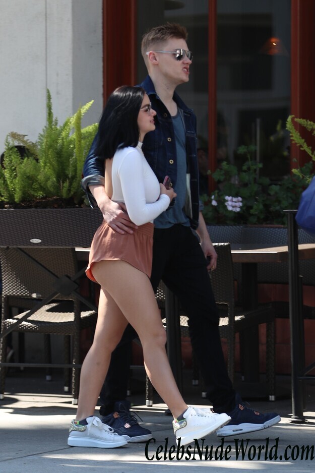 Ariel Winter Wearing The Tiniest Shorts Ever 48327