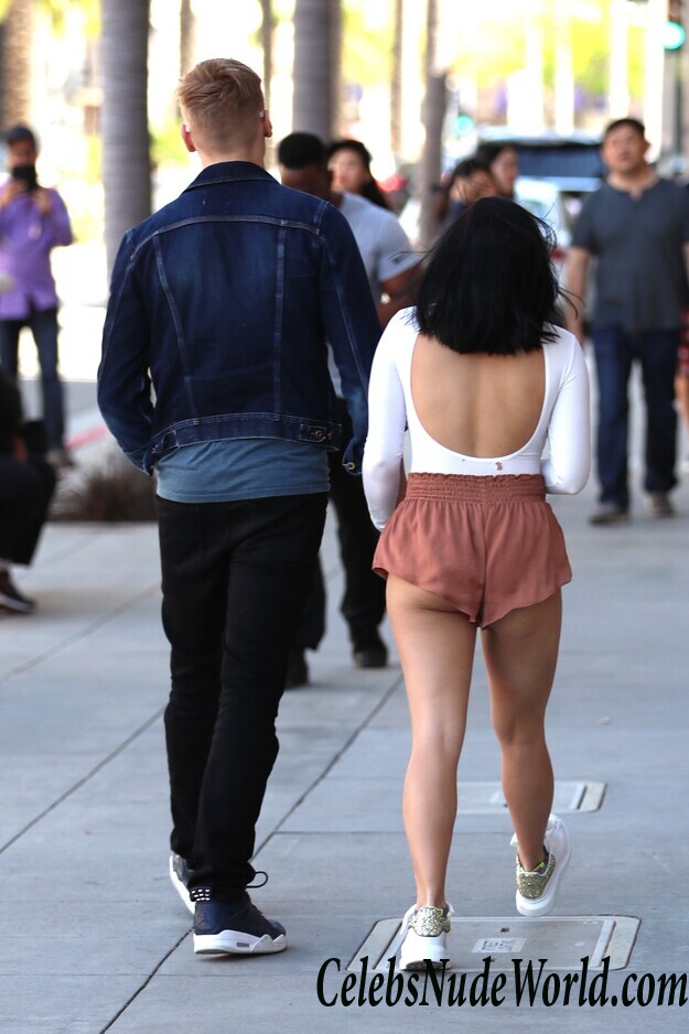Ariel Winter Wearing The Tiniest Shorts Ever 48333
