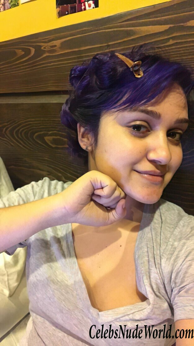 Ariela Barer Leaked 48492