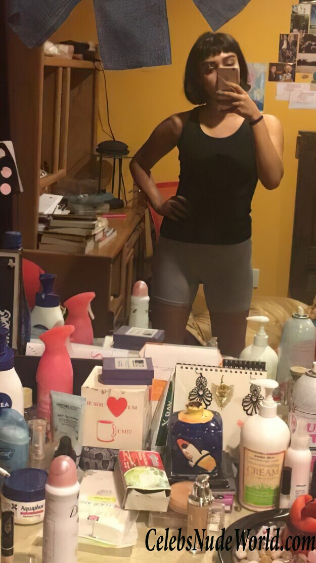 Ariela Barer Leaked 48495