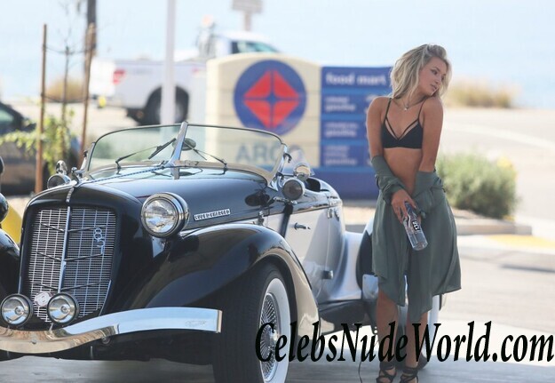 Aubrey Evans Erotic 48650