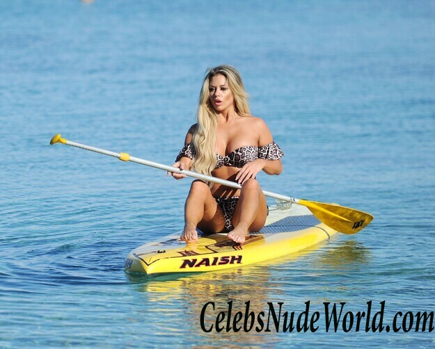 Bianca Gascoigne Makes Leopard Print Look Hot 48762