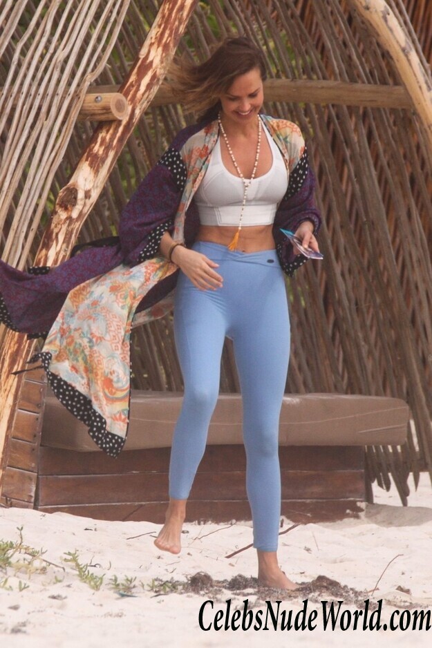 Arielle Kebbel Hot 48801