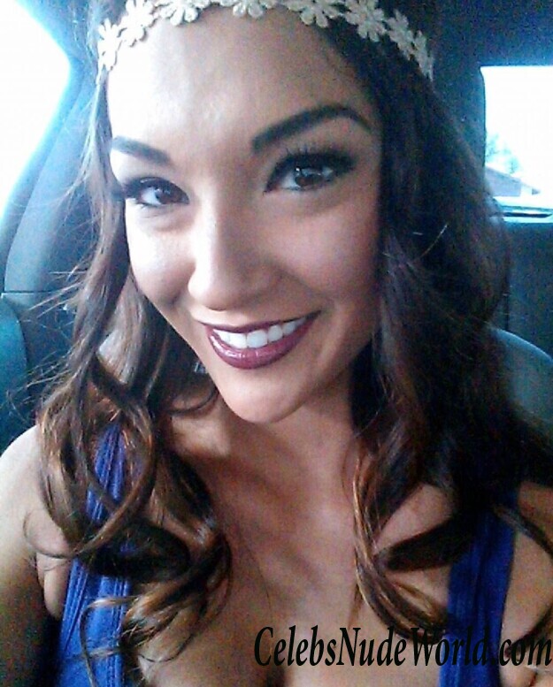 Averey Tressler Hot 48903