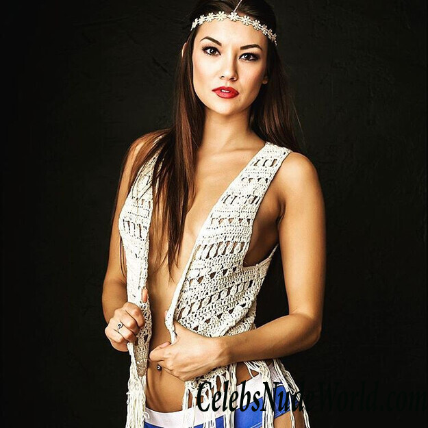 Averey Tressler Hot 48959