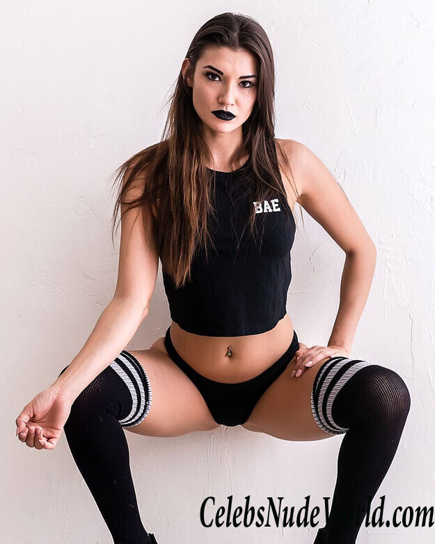 Averey Tressler Hot 48961