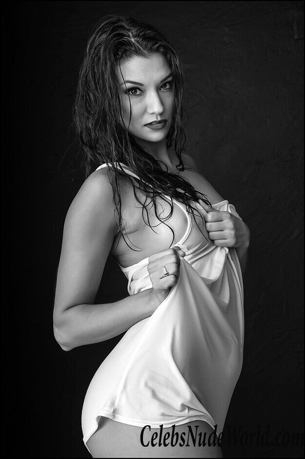 Averey Tressler Hot 48980