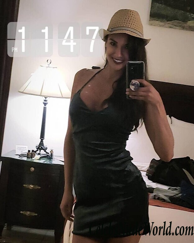 Averey Tressler Hot 48981