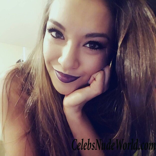 Averey Tressler Hot 48998