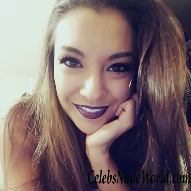 Averey Tressler Hot 49001