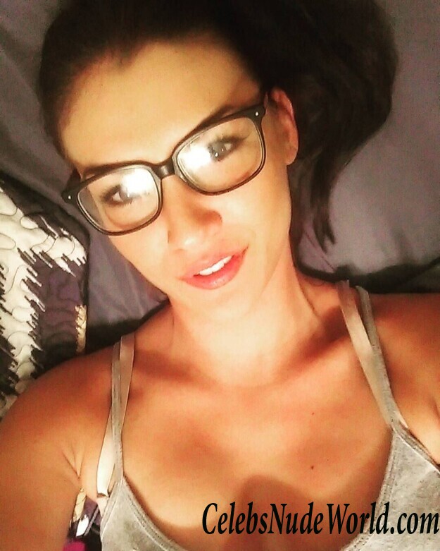 Averey Tressler Hot 49017