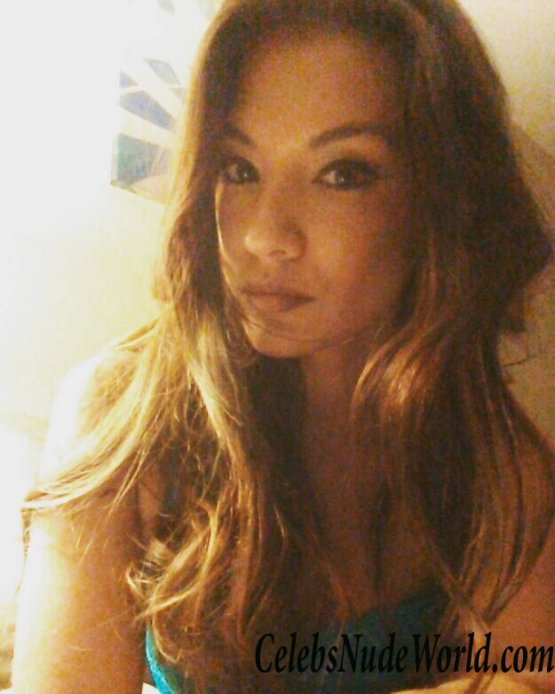 Averey Tressler Hot 49020