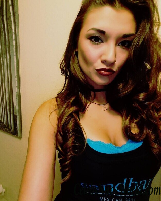 Averey Tressler Hot 49021