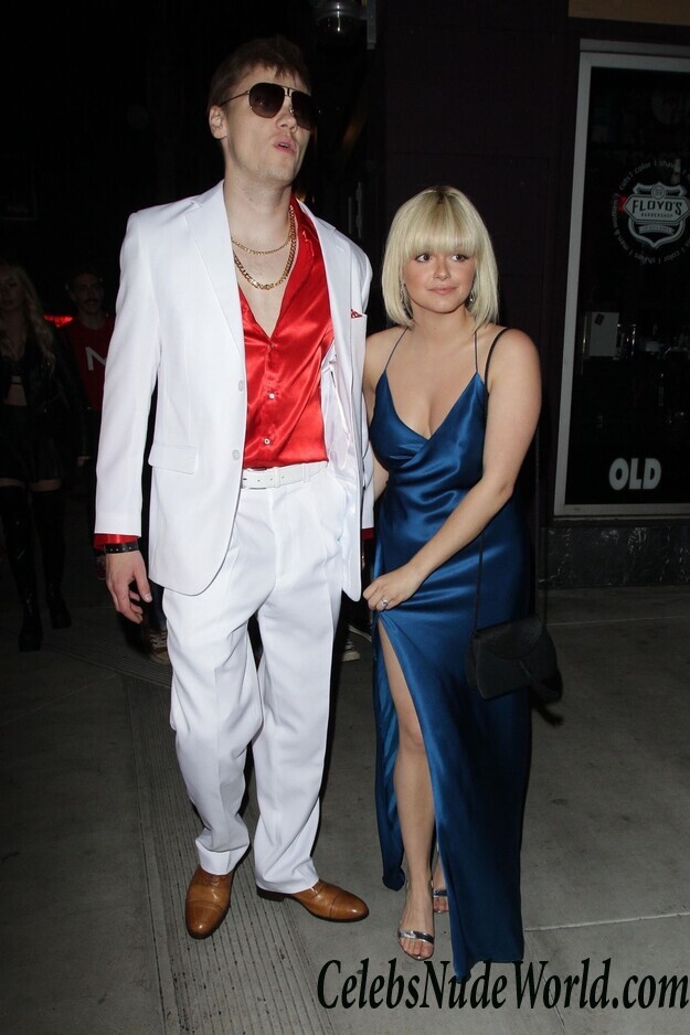 Ariel Winter Cleavage 49249