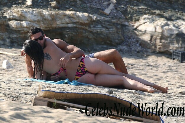 Aurora Ramazzotti Bikini 49664