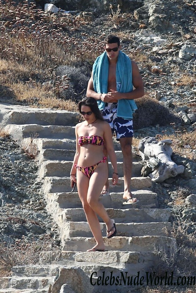 Aurora Ramazzotti Bikini 49672