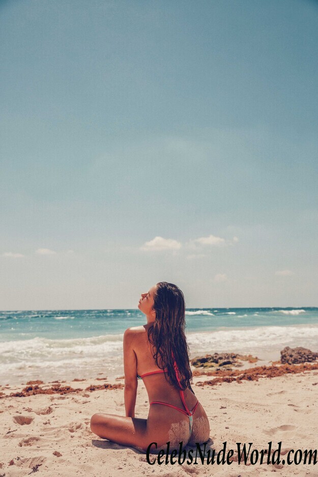 Arianny Celeste Is Baring Her Celestial Body 49868