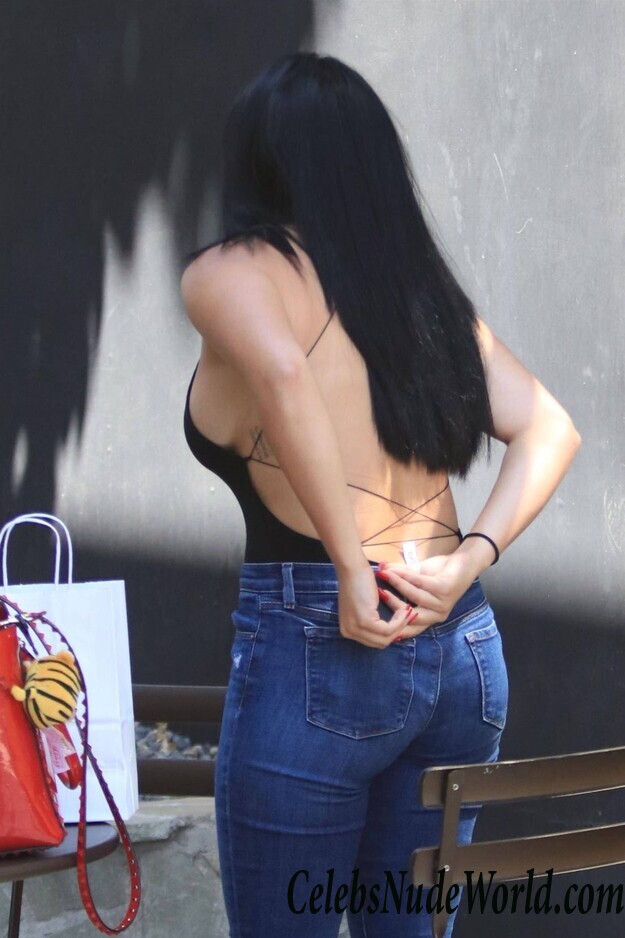Ariel Winter Sexy 50101
