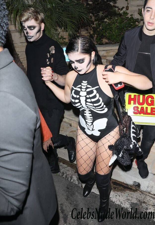 Ariel Winter Sexy 50102