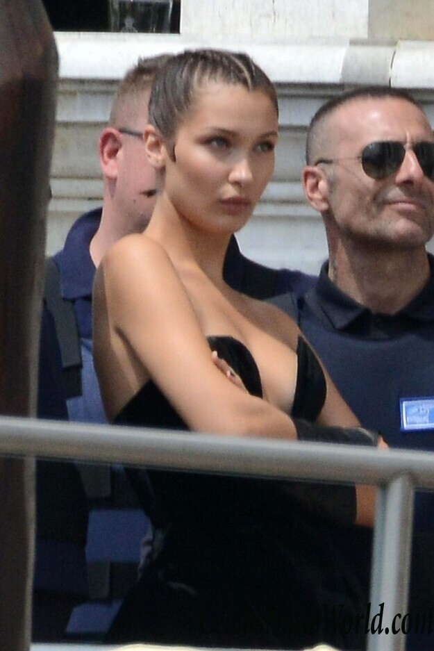 Bella Hadid Sexy 50567