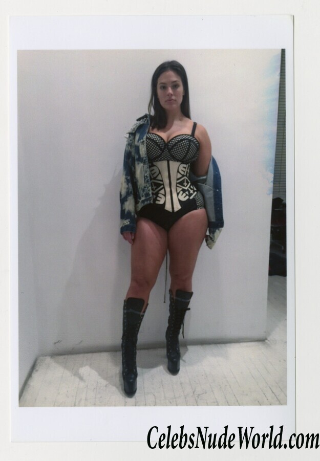 Ashley Graham Sexy Photos 51525