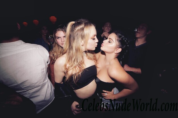 Sexy Photos of Ariel Winter 51718