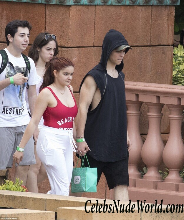 Sexy Photos of Ariel Winter 51723