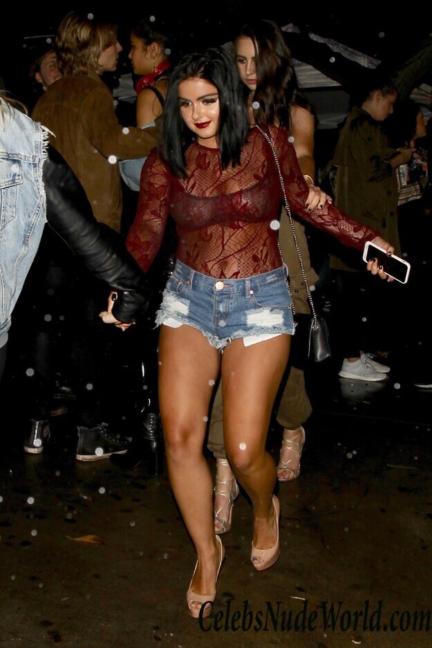 Sexy Photos of Ariel Winter 51729