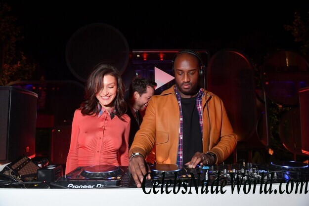 Bella Hadid & Kendall Jenner Sexy 51781