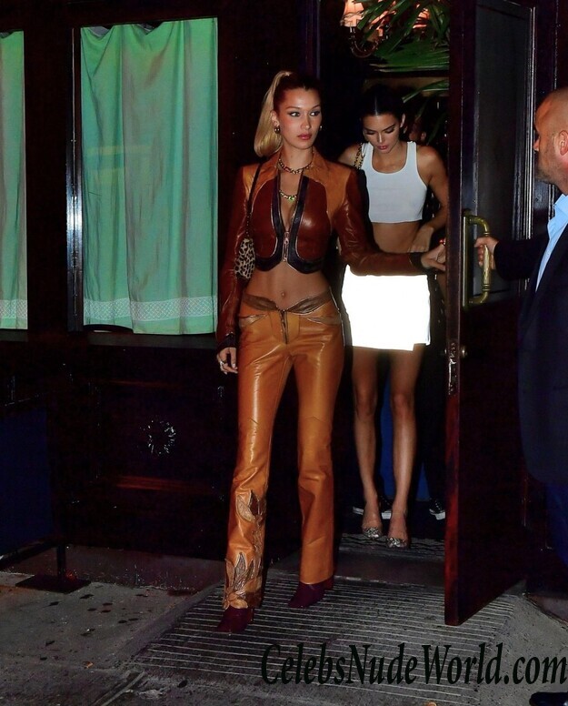 Bella Hadid & Kendall Jenner Sexy 51803