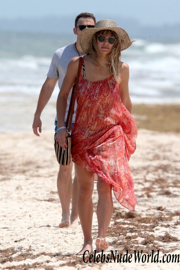 Ashley Hart Bikini 51956