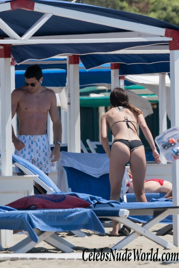 Aurora Ramazzotti Sexy 52464