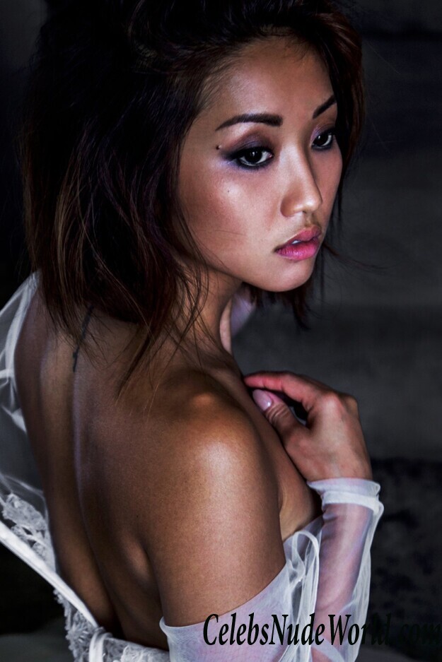 Brenda Song Sexy Photos 53011