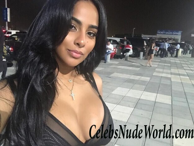 Ayisha Diaz Hot 53019