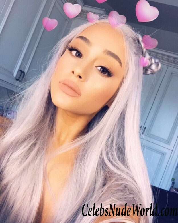 Ariana Grande Sexy 53729