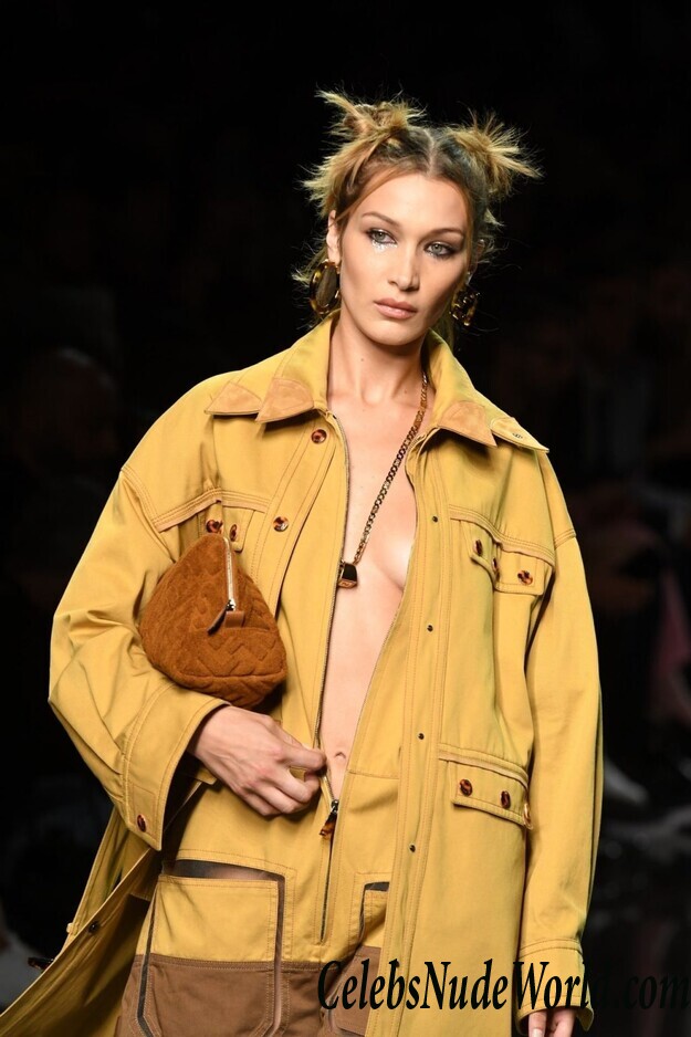 Bella Hadid Braless 54202