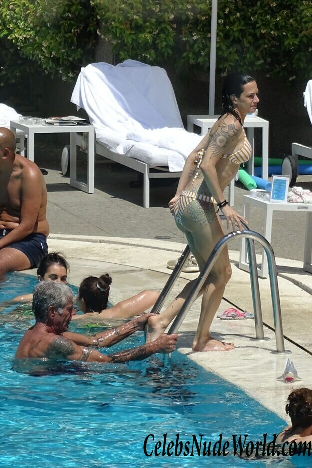 Asia Argento Bikini 54373