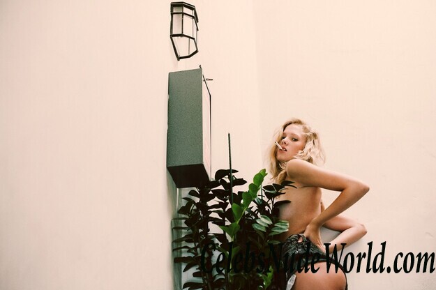 Berit Birkeland Topless photos 54426