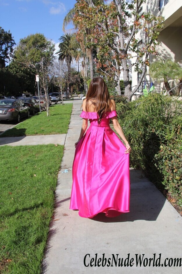 Blanca Blanco Cleavage 54439