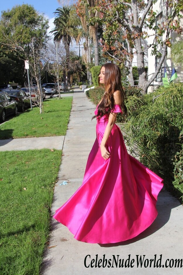 Blanca Blanco Cleavage 54440