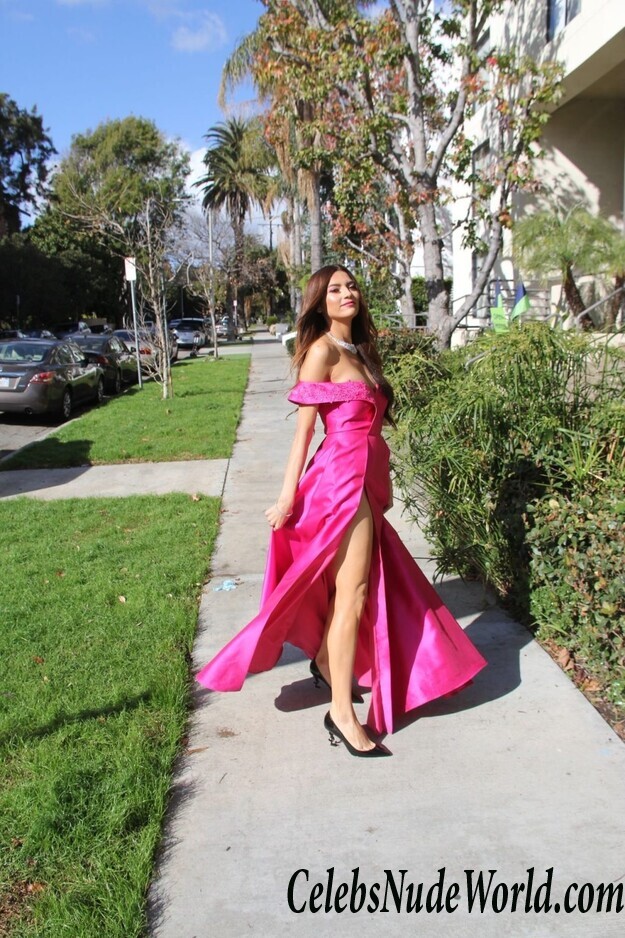 Blanca Blanco Cleavage 54441