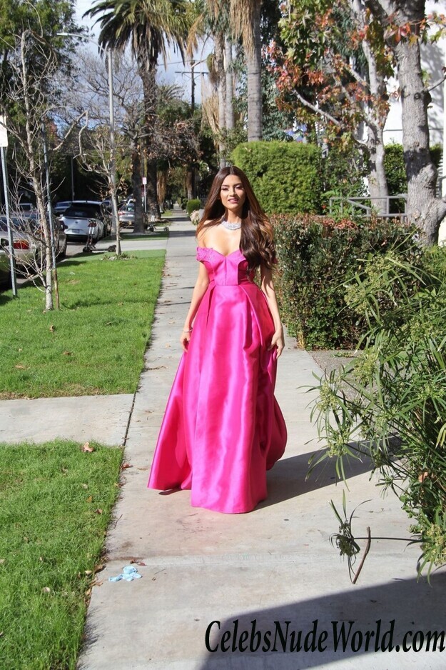 Blanca Blanco Cleavage 54450