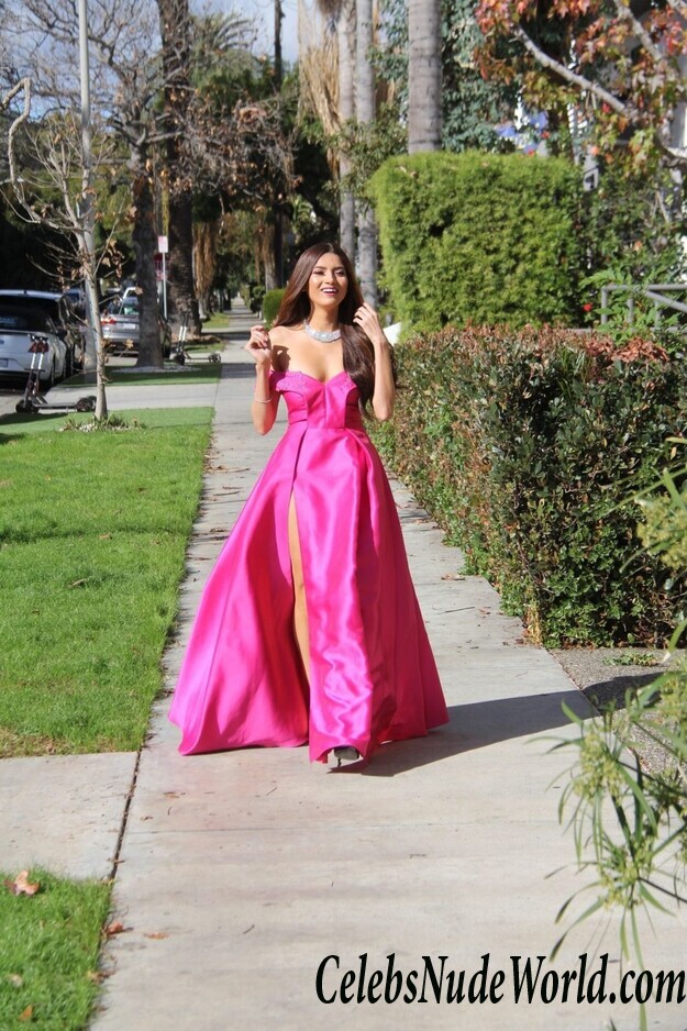 Blanca Blanco Cleavage 54454