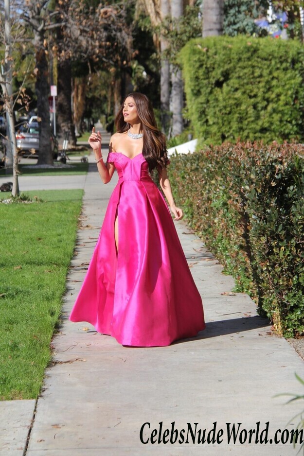 Blanca Blanco Cleavage 54461