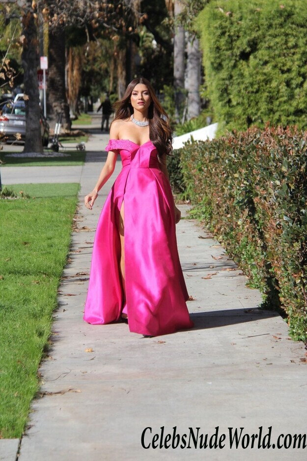 Blanca Blanco Cleavage 54466