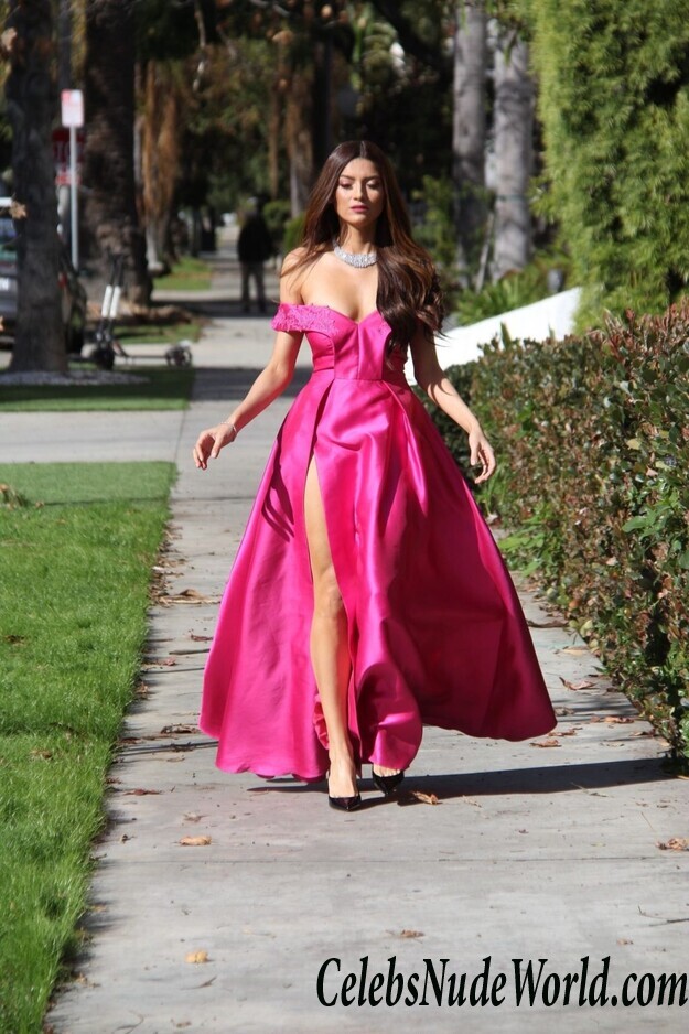 Blanca Blanco Cleavage 54468