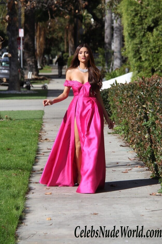 Blanca Blanco Cleavage 54469